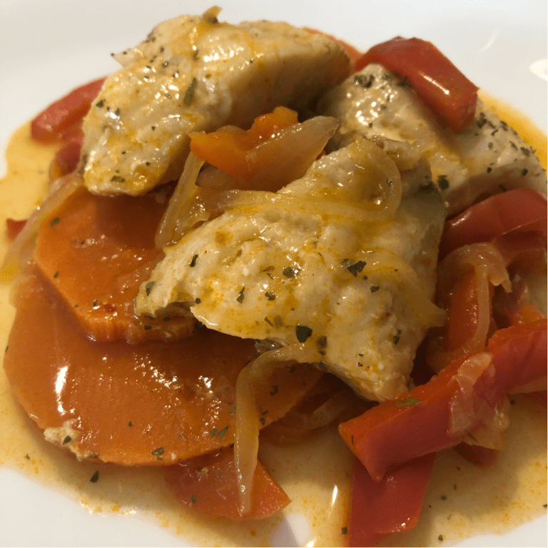 Salmonete guisado con pimiento y boniato