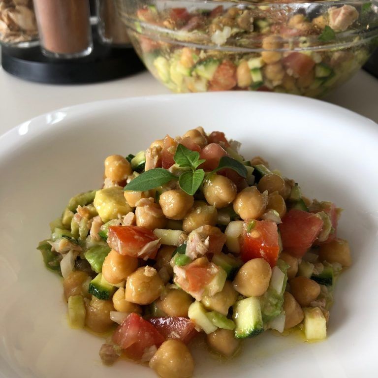 Ensalada de garbanzos con colorines