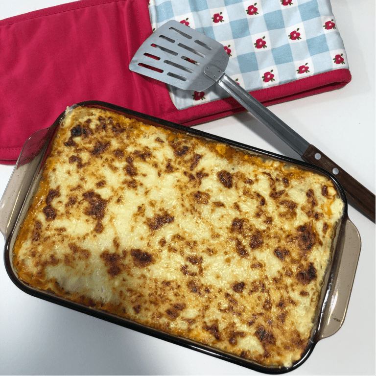 Lasaña de pisto con bechamel de calabacín