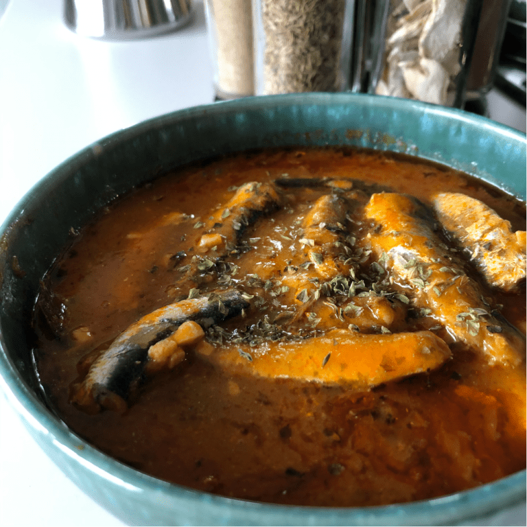 Xoubiñas en salsa de tomate