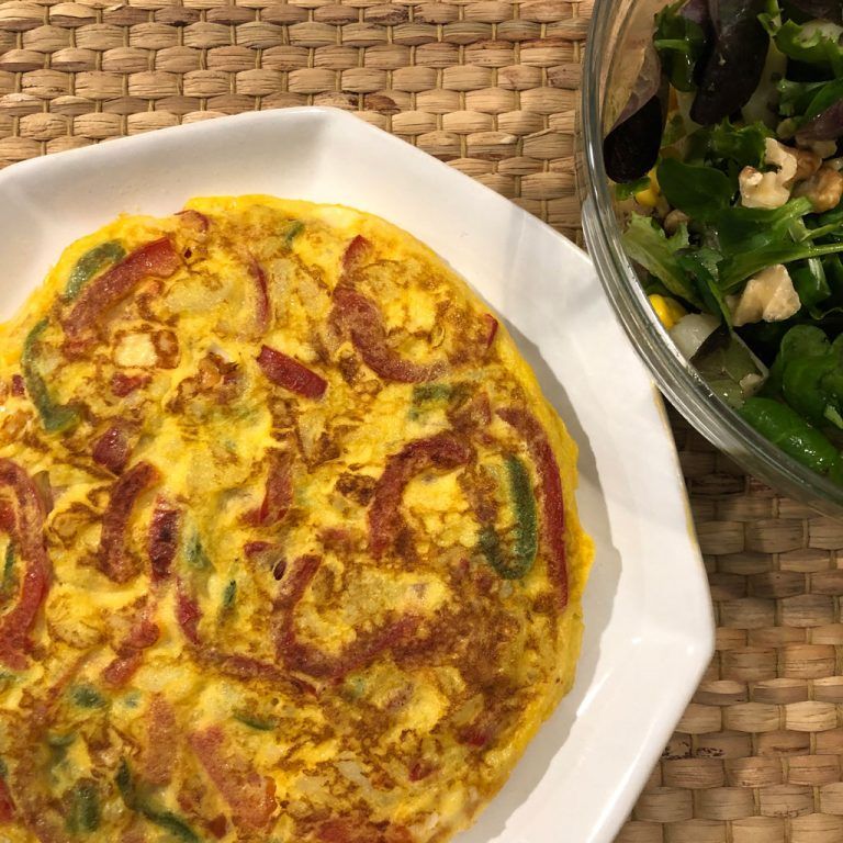 Tortilla de pimientos y patatas cocidas