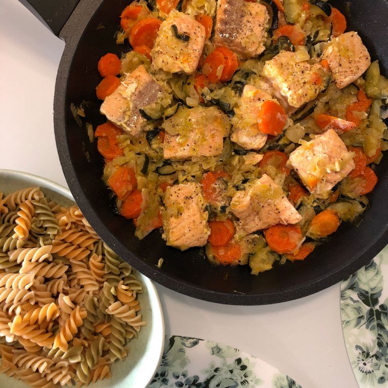 Salmón con verduritas