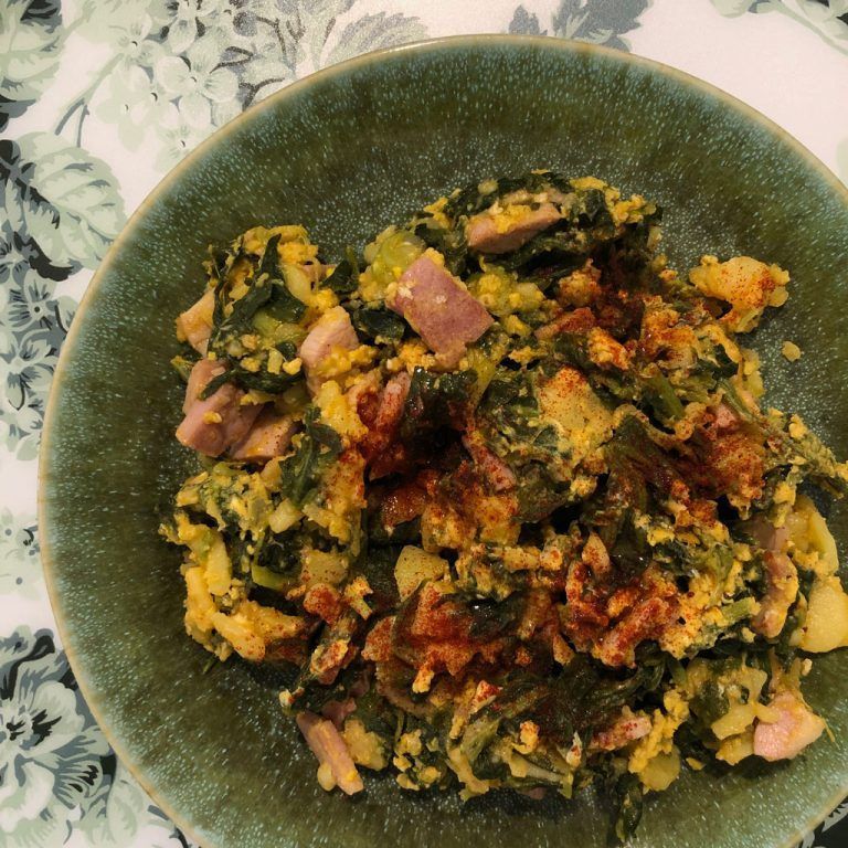 Revuelto de grelos y jamón