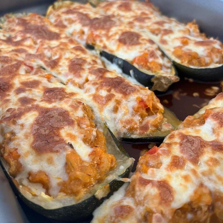 Calabacines rellenos de atún y gambas