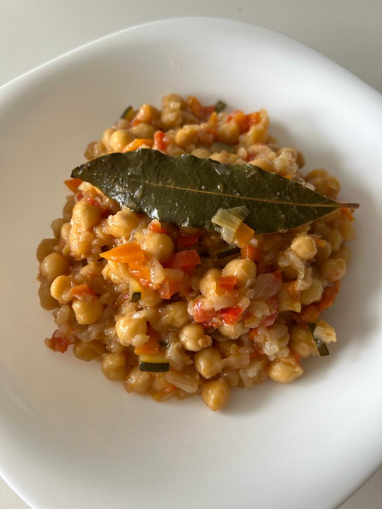 Garbanzos con arroz y verduritas